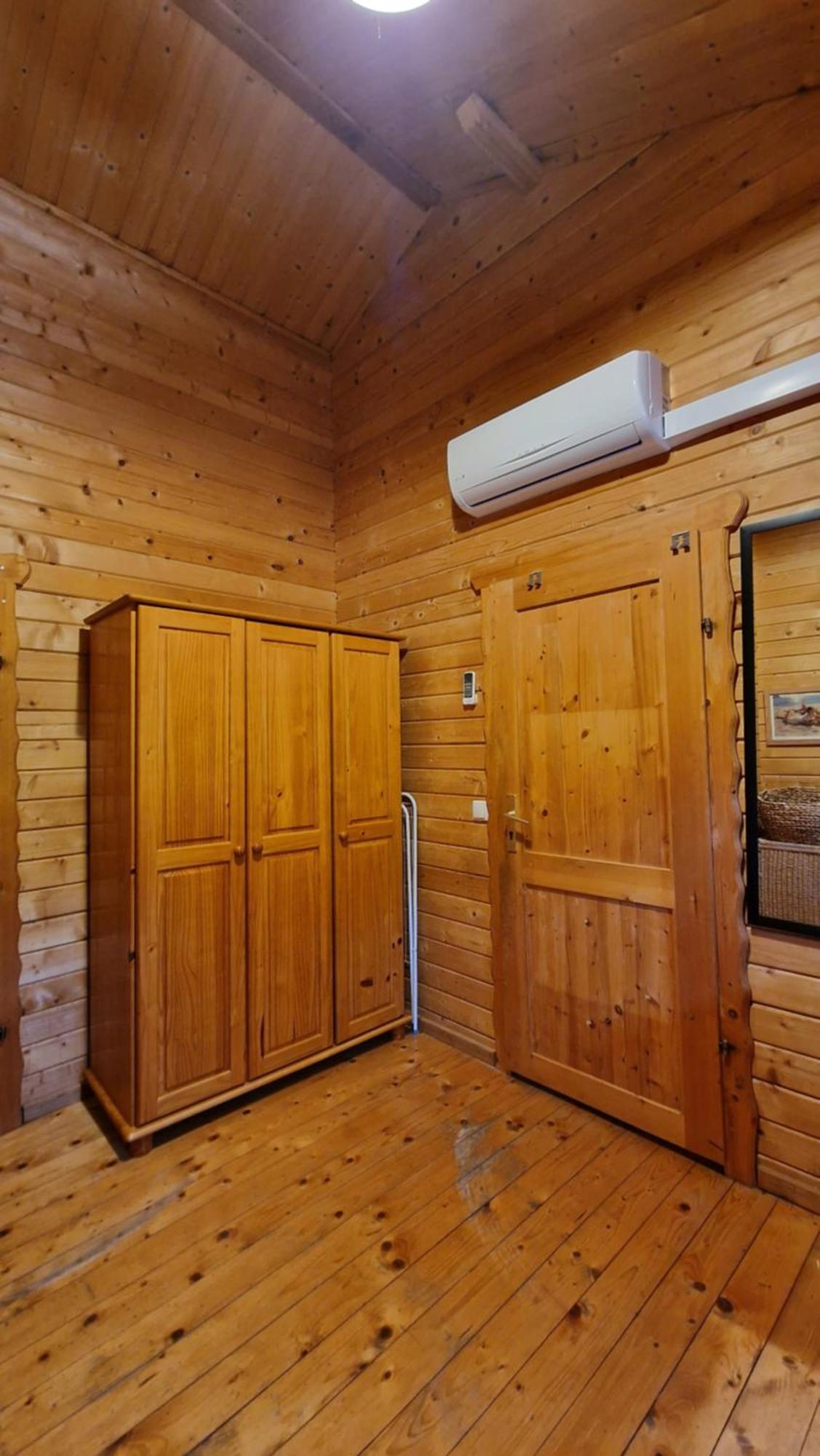 Chalet Villa Mosquito 西尔韦斯 外观 照片