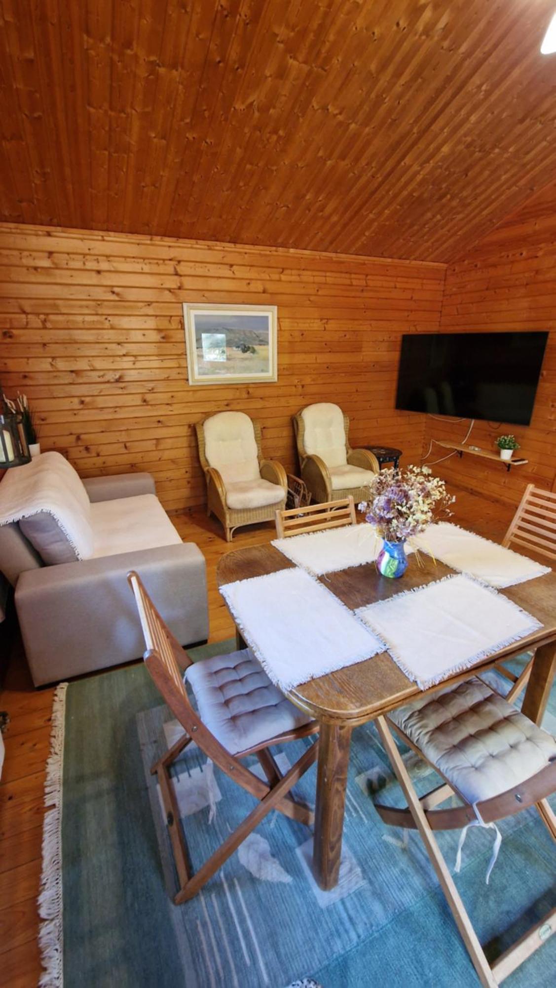 Chalet Villa Mosquito 西尔韦斯 外观 照片